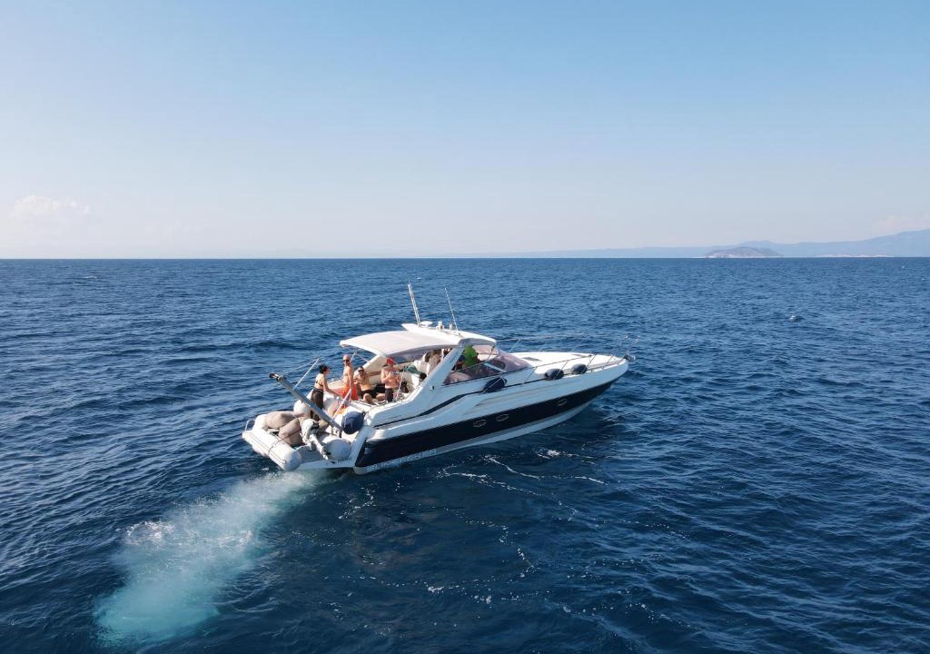 Skiathos Boat Rental | White Eagle Cruises Skiathos