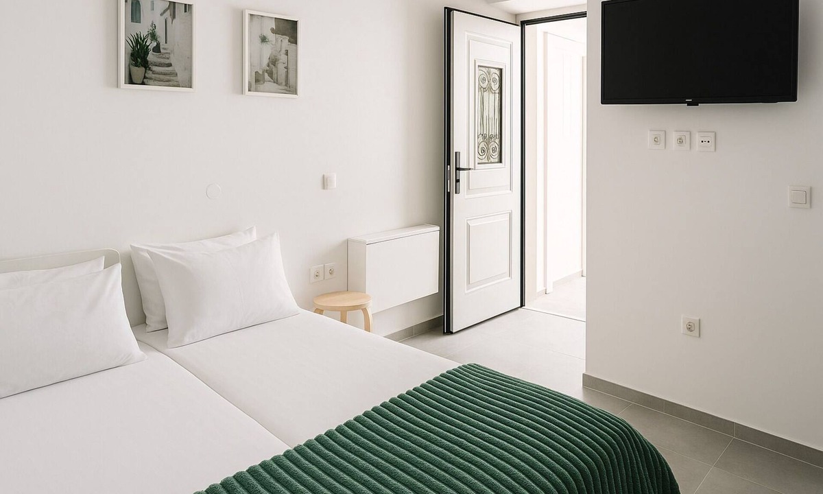 Ayios Pandeleimon Apartment | Yalos Tiny Studio – Cozy Stay with Patio & Kitchenette Near Elafonisi Beach