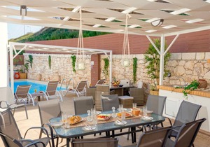 220 m² Villa ∙ 6 bedrooms ∙ 14 guests