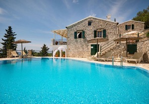 280 m² Villa ∙ 4 bedrooms ∙ 9 guests