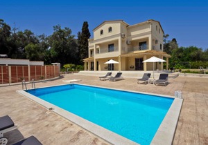 350 m² Villa ∙ 4 bedrooms ∙ 8 guests
