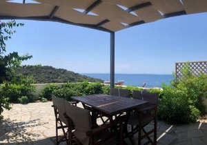 Above the Sea Apartments