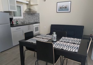 "Above the Sea" Apartment IV