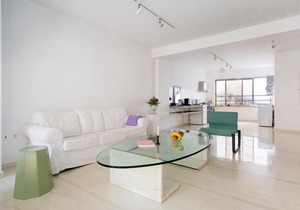Airy and bright open-plan flat in Exarcheia