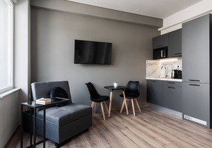 Airy Apartment at WYZ Athens