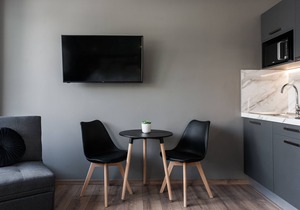 Airy Apartment at WYZ Athens