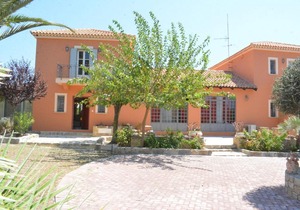 Alekos Beach Houses-Natura Rossa