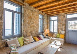 An Amazing Stone Villa-A in Serifos