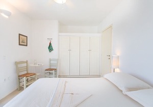 An Amazing Stone Villa-A in Serifos
