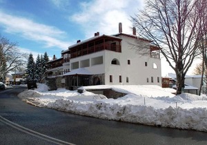 Anamar Pilio Resort