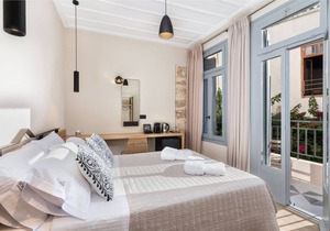 Aoria Estate Old Port - 2 Bedroom Suite, 1st floor