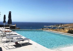 Apartment with a sea view and swimming pool, in the area of Koundouros