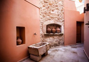 Ariadne Traditional Home