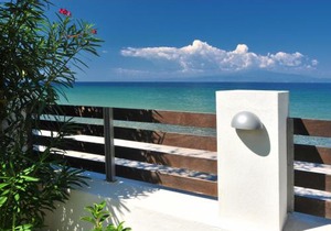 Balconies on Sea - The Garden Apt