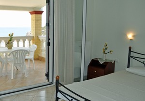Beachfront House Tolis - Pelekas Beach