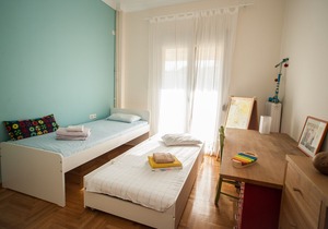 Beautiful apartment viewing Acropolis, at the heart of the historical center