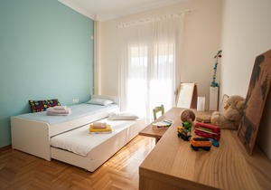 Beautiful apartment viewing Acropolis, at the heart of the historical center