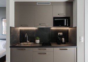 Blissful 1BR Apartment at WYZ Athens