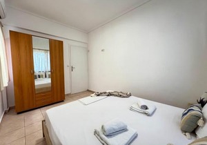 Bright & Spacious Apartment in Kos Town, Near the Beach - No 3