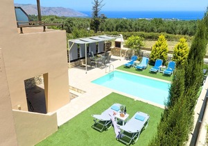 Casa Melia Heated Pool