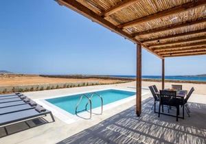 Cato Agro 1, Seafront Villa with Private Pool