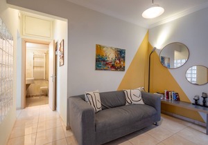 Central Apartment with Acropolis View