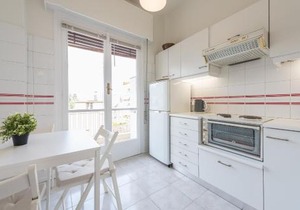Cozy and fresh apt close to Metro