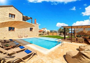 Cretan Sunrise Villa Heated Pool