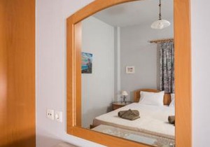 Cretan View Apartments with sea view