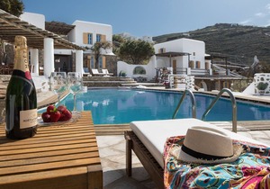Daphne | 1 Bedroom Sea View Apartment - sharing terrace