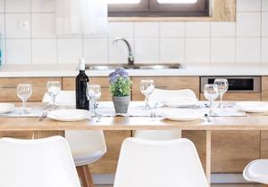 Dimokritos Villa V, a homestay experience