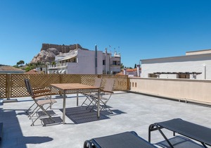 Downtown Cocoon with Roof Deck