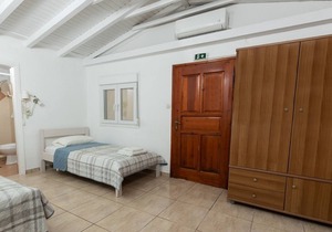 Drossia Bungalows 3 - One Bedroom Apartment, Sleeps 3