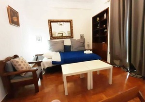 Elegant apt in Exarchia