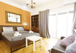 Elegant apt in Exarchia