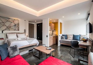 ENJOY AthinA STREETAPARTMENTS IN THE HEART OF ATHENS!