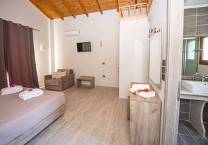Erikousa Palace Double Suite 18