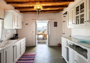 Exochi 3 - Traditional sea view house (up to 4 persons)