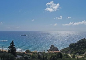 Family friendly Apartments with a Swimming Pool on Pelekas Beach