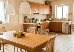Family getaway, spacious and luxurious, sea view, terrace, next to Voula beach