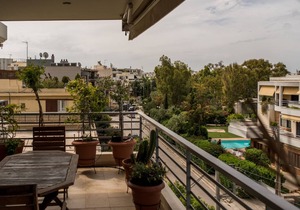Family getaway, spacious and luxurious, sea view, terrace, next to Voula beach