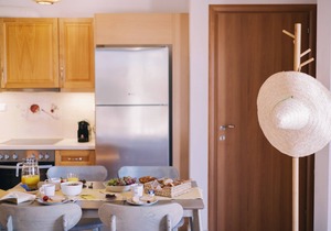 Fokiano - Mikra Bay Vineyard Guesthouses
