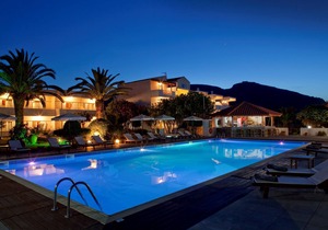 Galazio Kima Apartments - Bougainvillea Top Floor Suite 8