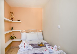 Georgia Apartment III