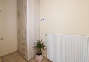 Georgia Apartment III