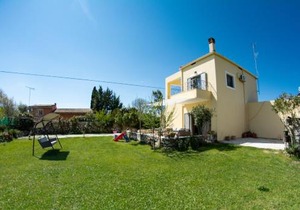 Giannakis Villa