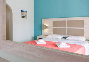 Giannis Pool Studios 5, Alykes, Zakynthos, Greece