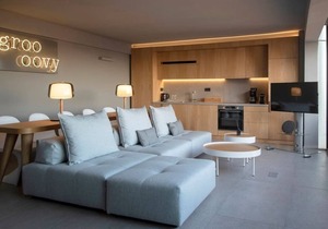 Groovy - Acropolis view 1-Bdr Apartment