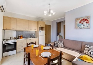 Holiday Apartment 'Apartment 2' with Sea View, Shared Pool & Wi-Fi