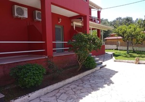 Holiday apartment Chlomos for 1 - 2 persons - Holiday apartment in one or multi-family house